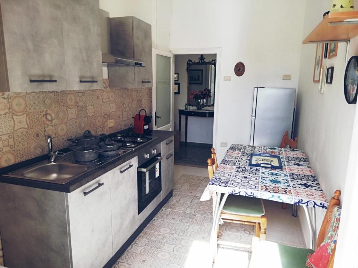 Dimora De Rossi Apartman Bari Kültér fotó