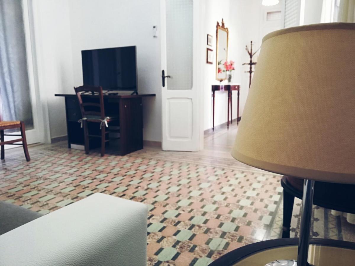 Dimora De Rossi Apartman Bari Kültér fotó